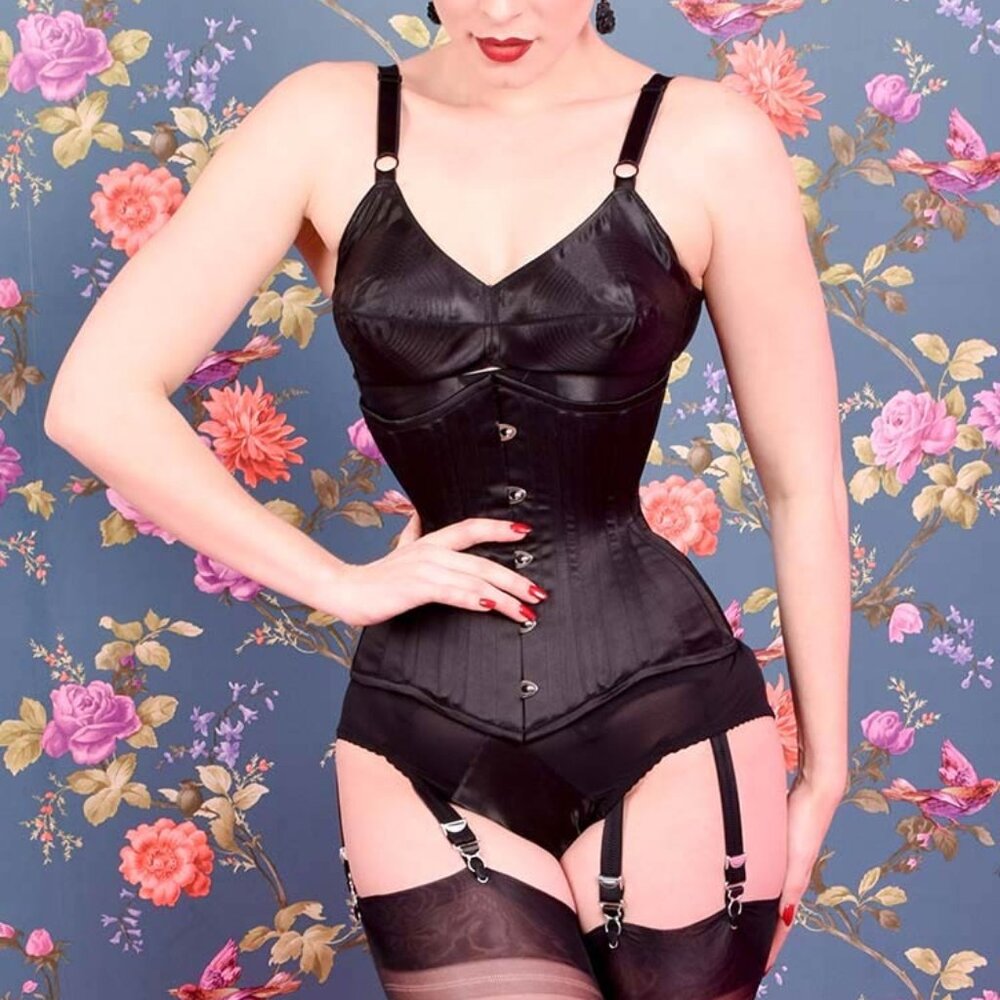 What Katie Did Vamp Corset 22"